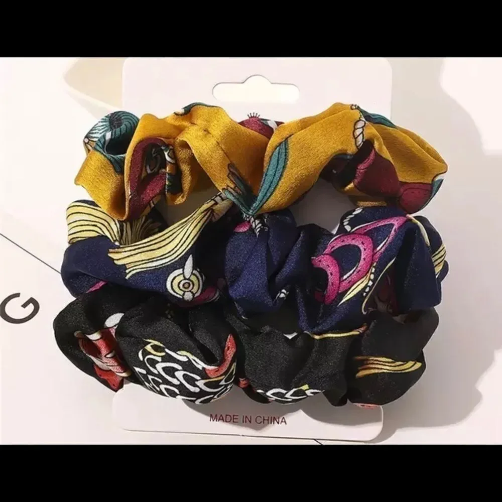 Set/3 SCRUNCHIES‎